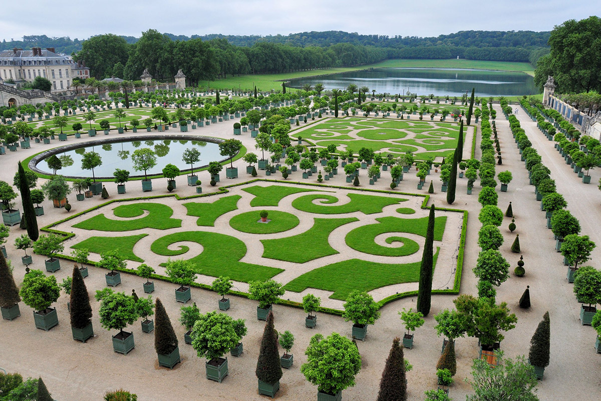 royal gardens versailles palace