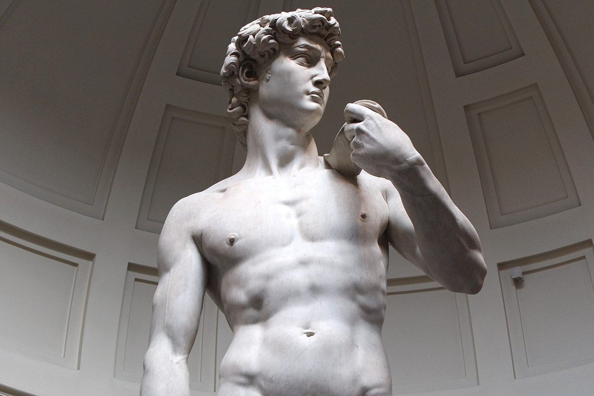 statue David by michelangelo