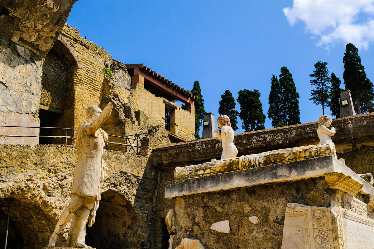 herculaneum statues