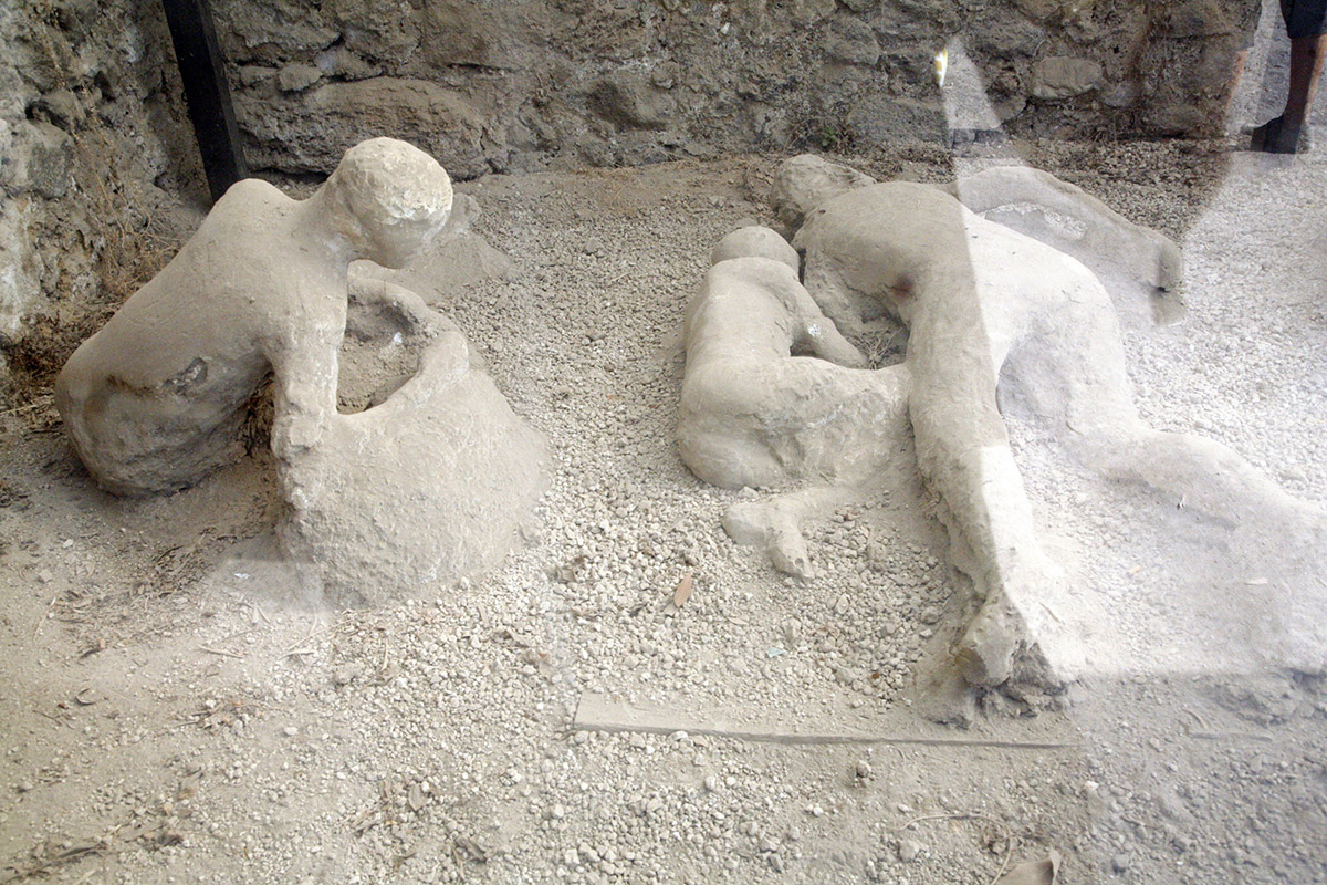 pompeii plaster citizens
