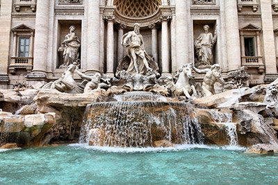 trevi fountain