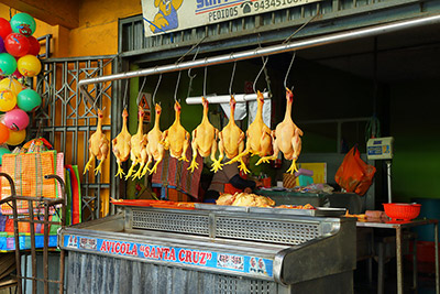fresh chickens huaraz market